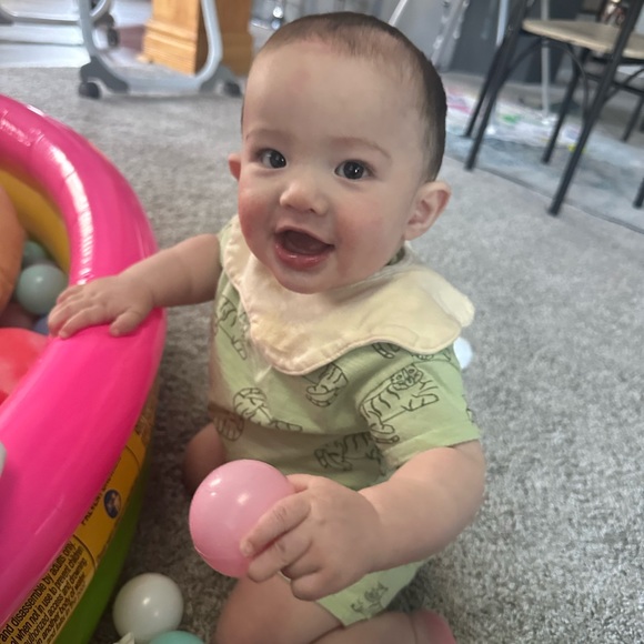 Meet your Posher, Lindsey - Picture 6 of 8